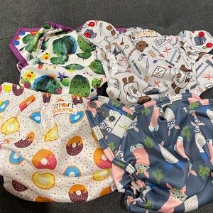 Set of 4 diaper covers